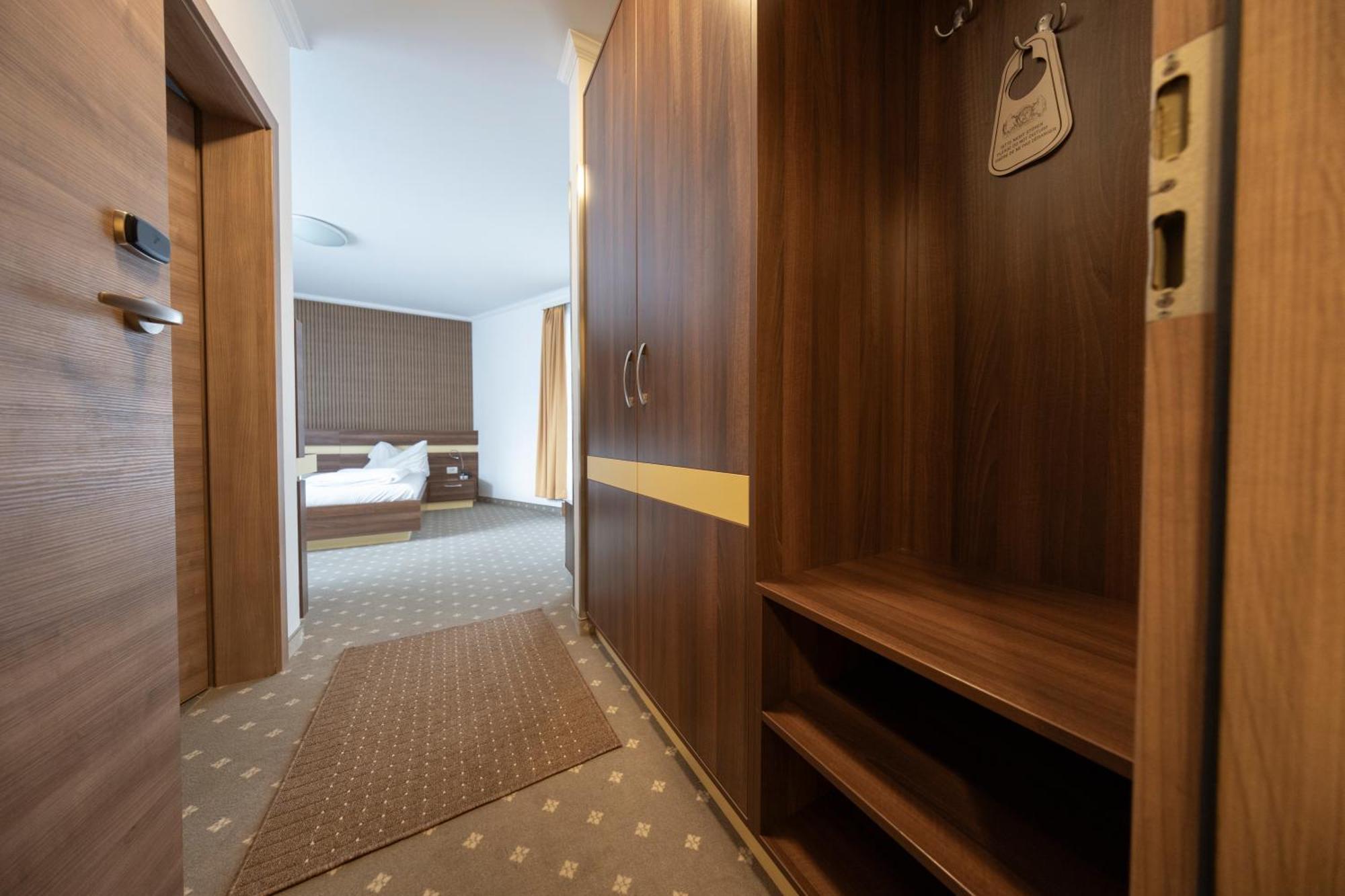 Primus Hotel & Apartments Vienna Exterior photo